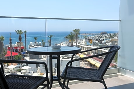 Superior Double or Twin with Sea View