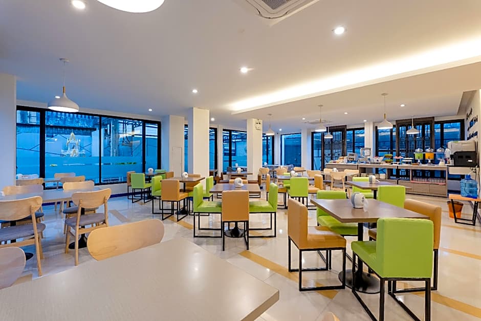 De Hug Hotel and Residence