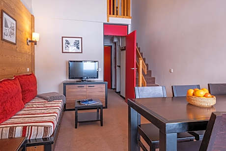 Two-Bedroom Apartment with Mountain View (6 people)