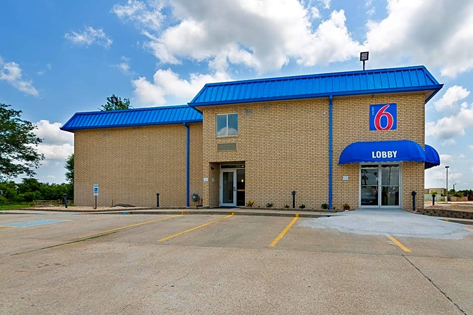 Motel 6-New Iberia, LA