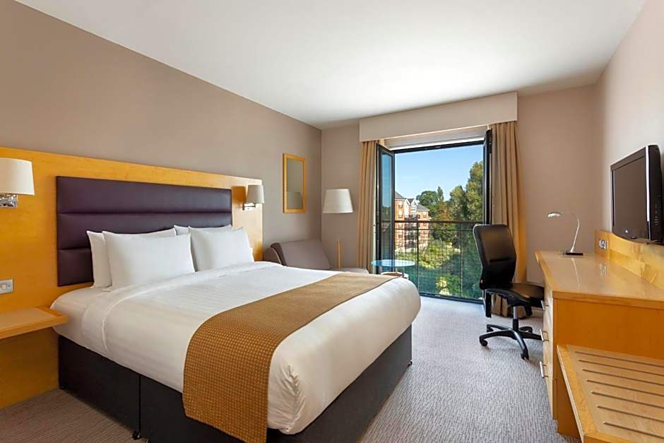 Holiday Inn London Brentford Lock By IHG