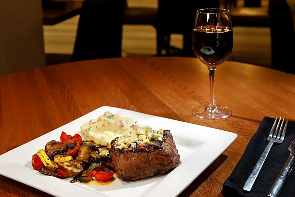 Crowne Plaza Memphis Downtown By IHG