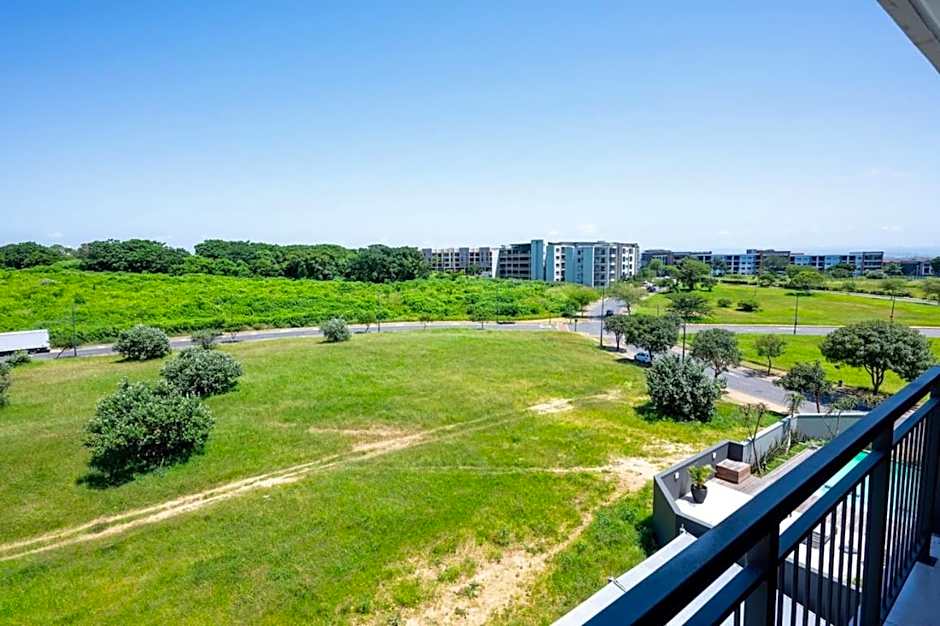 Cute and Cosy Studio Millennial 520