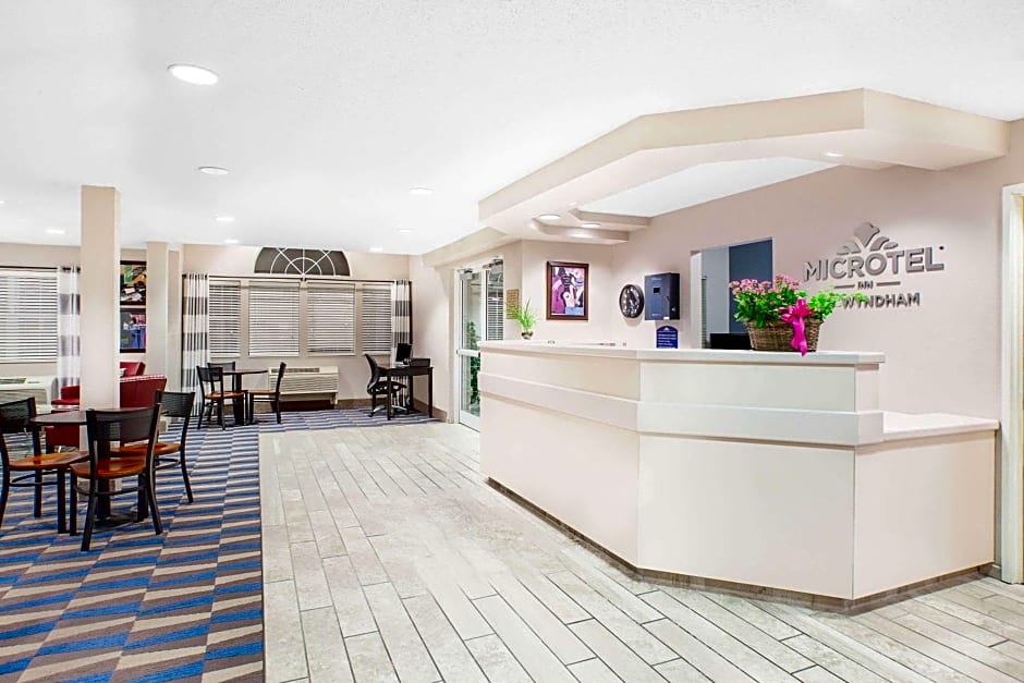 Microtel Inn and Suites Clear Lake