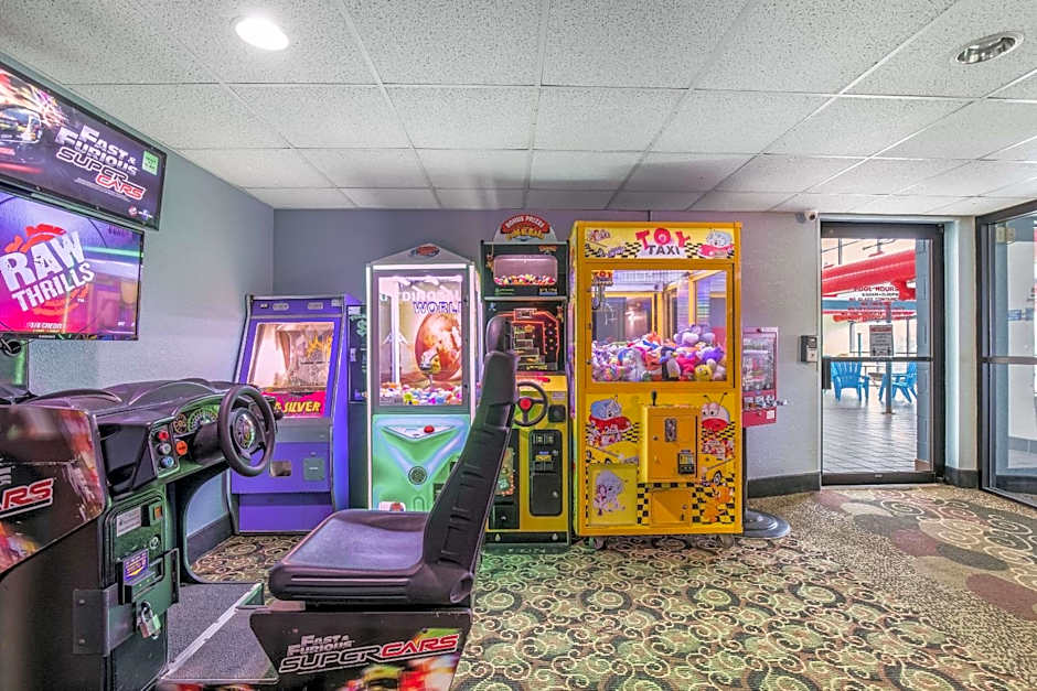 AmericInn & Suites by Wyndham Baraboo Event Center