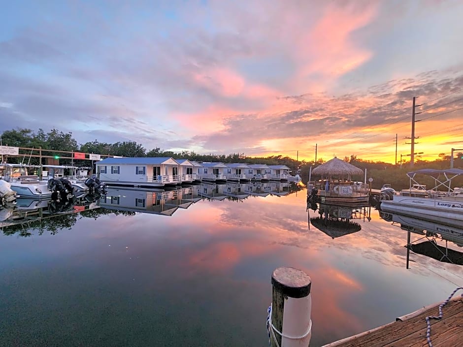 Aqua Lodges At Hurricane Hole Marina