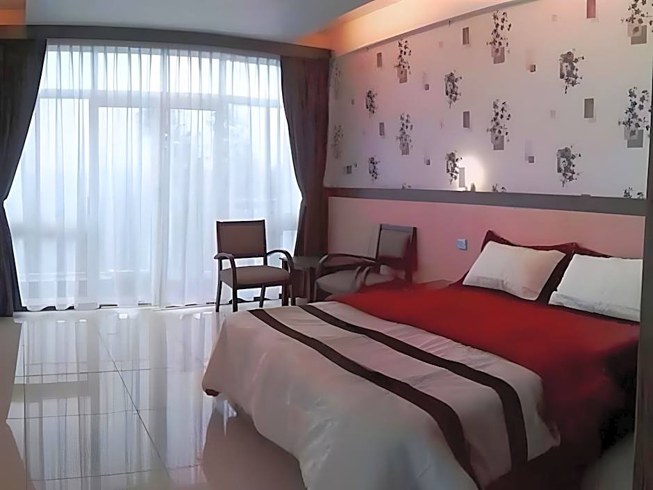Strawberry Garden Hotel
