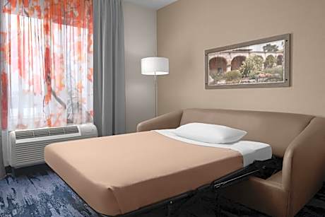 Executive King Suite wth Sofa Bed and Roll-In Shower - Mobility and Hearing Accessible