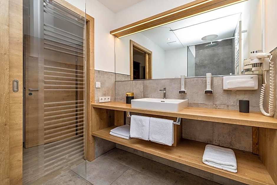 Der Burgblick-Adults Only