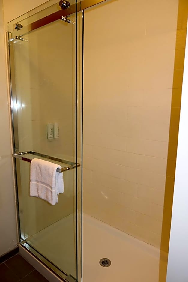 Sleep Inn & Suites Oregon - Madison