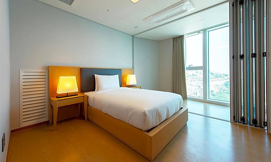Photo 1 of 10 of Suite, Harbor View