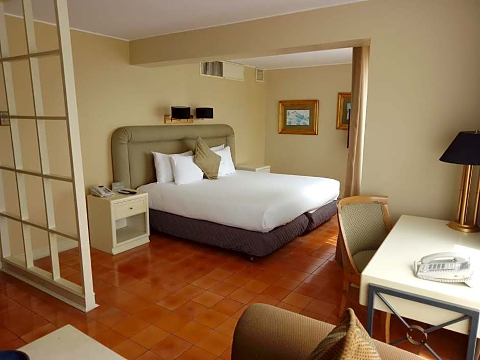 Suites del Bosque Hotel