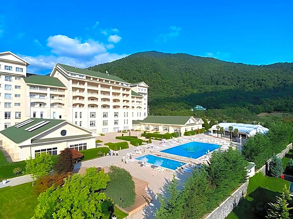 Qafqaz Riverside Hotel