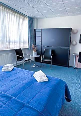 Superior Family Room