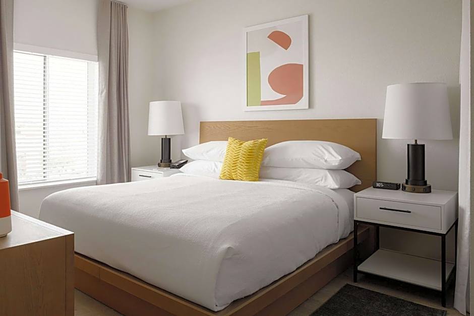 WaterWalk Extended Stay by Wyndham Jacksonville Deerwood Pk