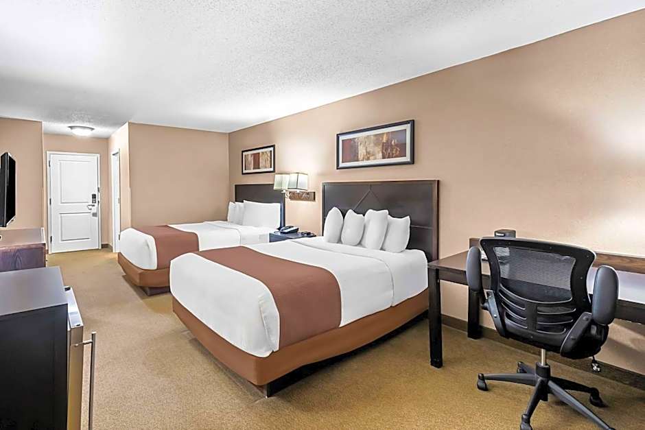Heartland Inn & Suites, SureStay Collection by Best Western