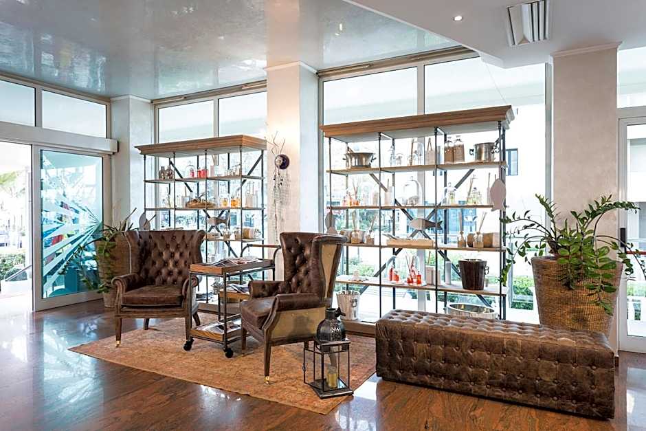 Best Western Maison B Hotel