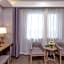 GYA Jiaxing Tongxiang City Century Avenue Hotel