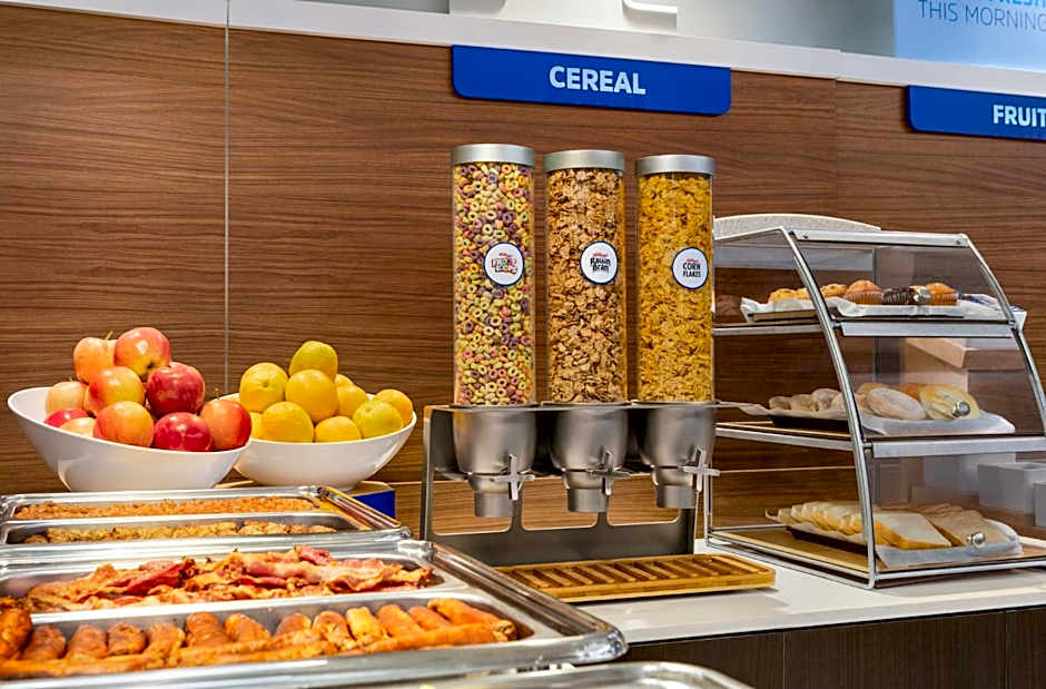 Holiday Inn Express Vancouver-Metrotown (Burnaby) By IHG