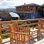 La Tozi Hotel