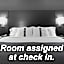 Holiday Inn Express Hotel & Suites Panama City-Tyndall By IHG