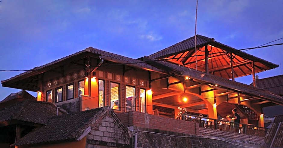 Guru Ratna Homestay