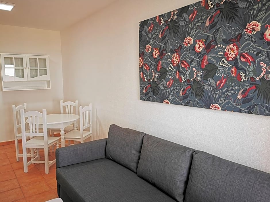 Apartamentos Oasis San Antonio