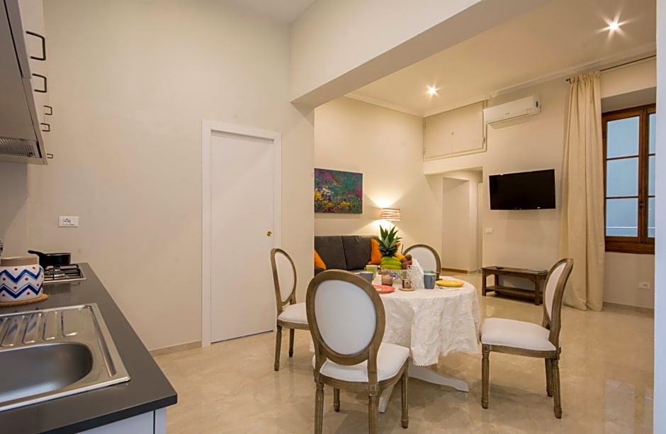 Iris Apartments by Mmega