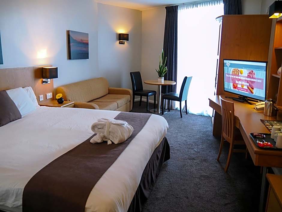 Photo 1 of 6 of Superior 1 King Bed