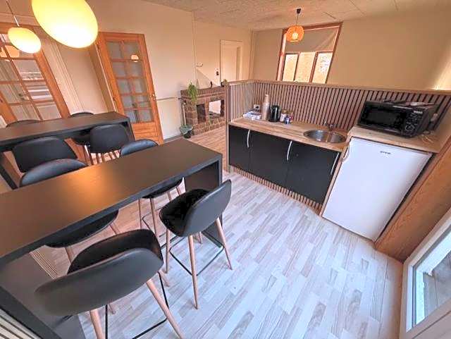 Folsted - Værelse 202 fri parkering