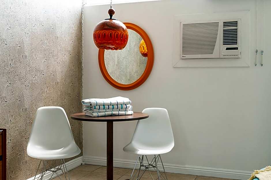 Monkey Tree Hotel by AvantStay Stylish Hotel in Palm Springs w Pool