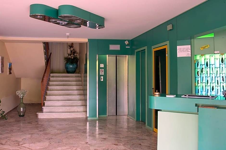 Hotel Mirage