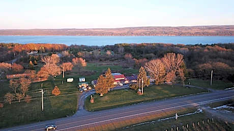 Savannah House Wine Country Inn & Cottages