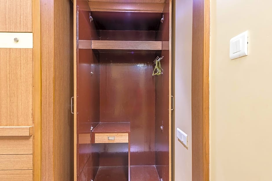 Treebo Trend Ess Grande