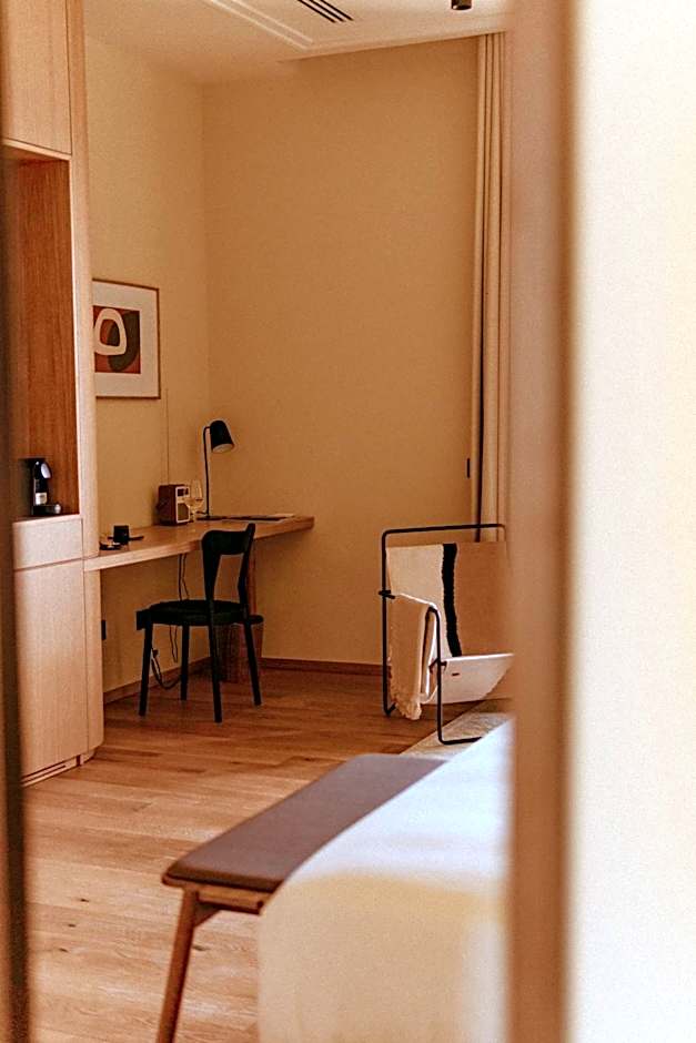 Aethos Hotel Saragano