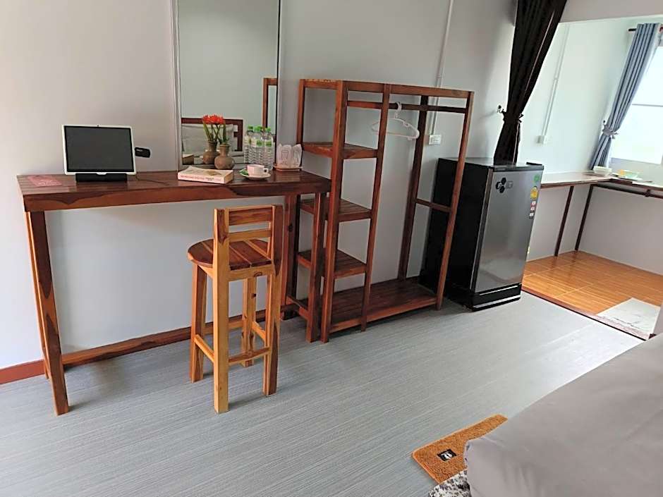 Lovely Paradise Phangan Hotel