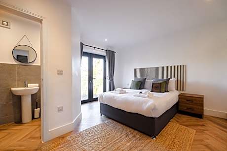 King Room with Mountain View