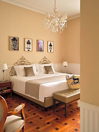 Deluxe Suite with Sea View and Terrace