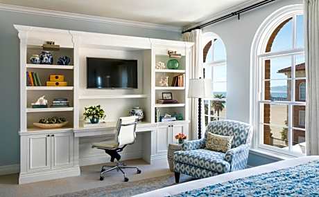 King Room with Partial Ocean View