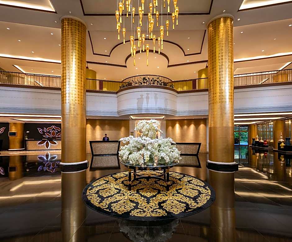 Dusit Thani Manila Hotel