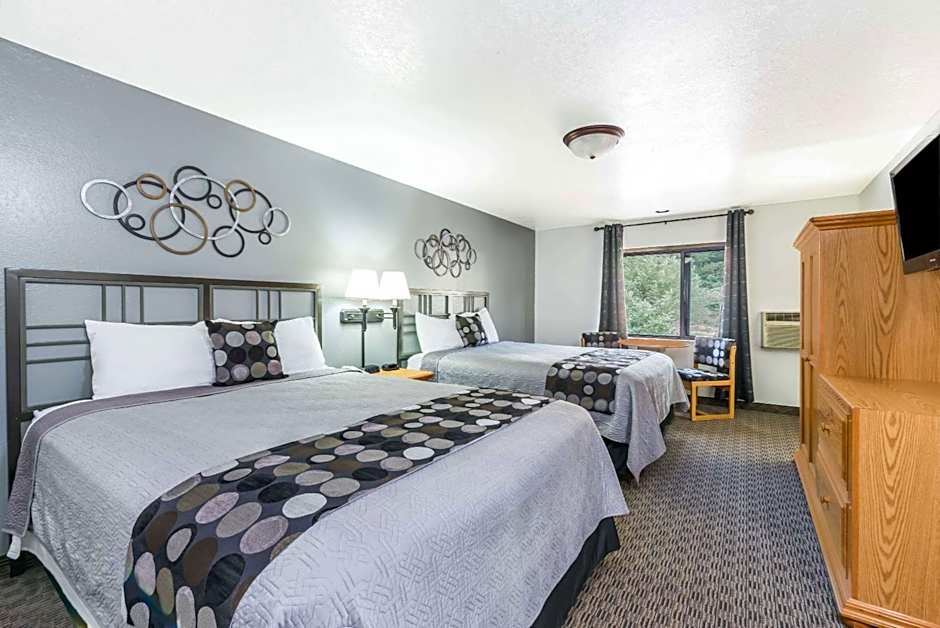 Super 8 by Wyndham Deadwood/Black Hills Area
