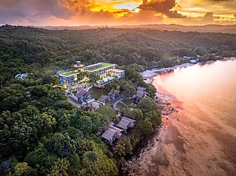 Palau Sunrise Sea View Landison Retreat