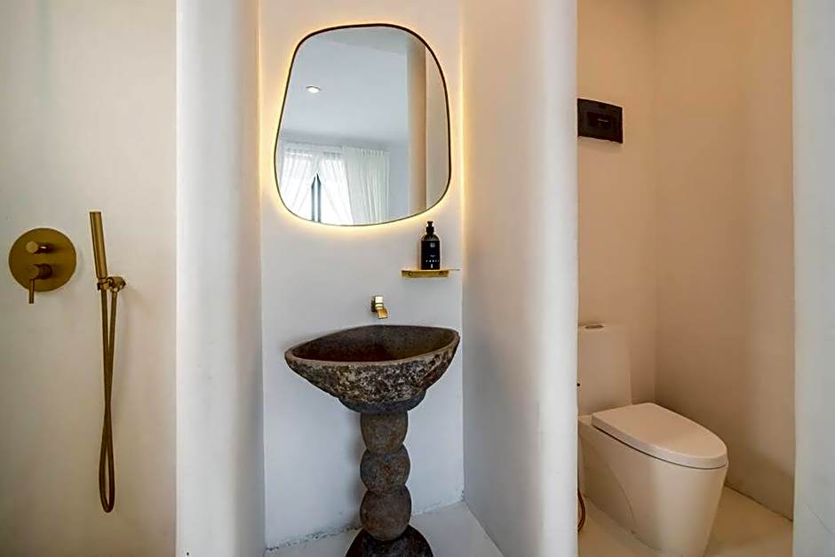 Canggu Modern Mansion - 5 mins to Finns Beach Club