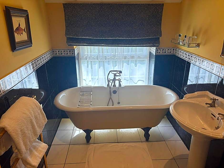 The Hunters Rest Inn