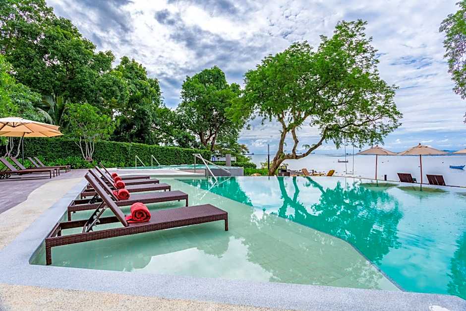 Centara Sonrisa Residences & Suites Sriracha