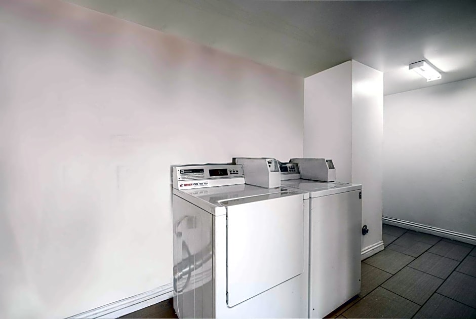 Travelodge Inn & Suites by Wyndham Bell Los Angeles Area