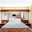Microtel Inn & Suites By Wyndham Rogers