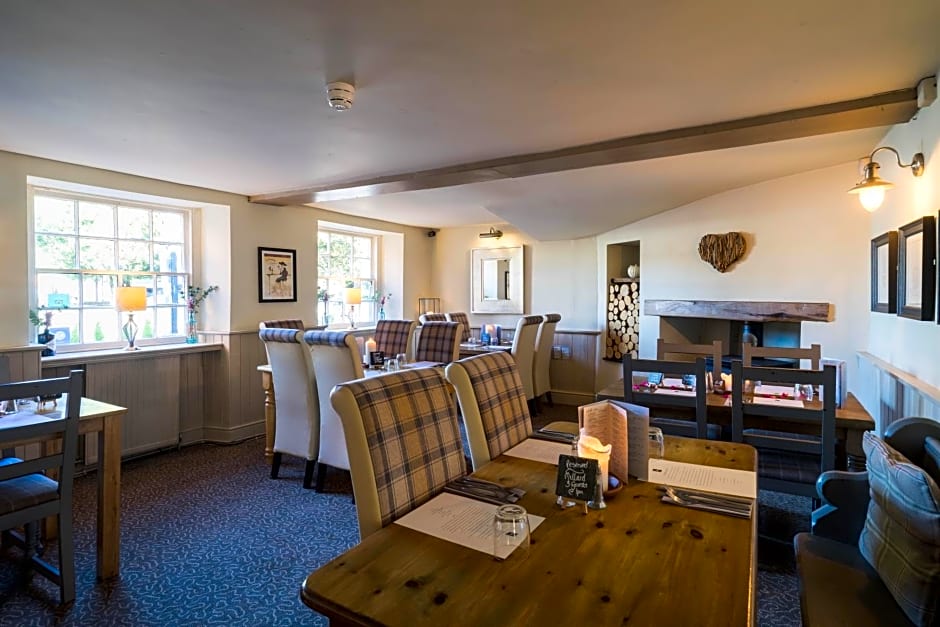 Greyhound Inn Wilton