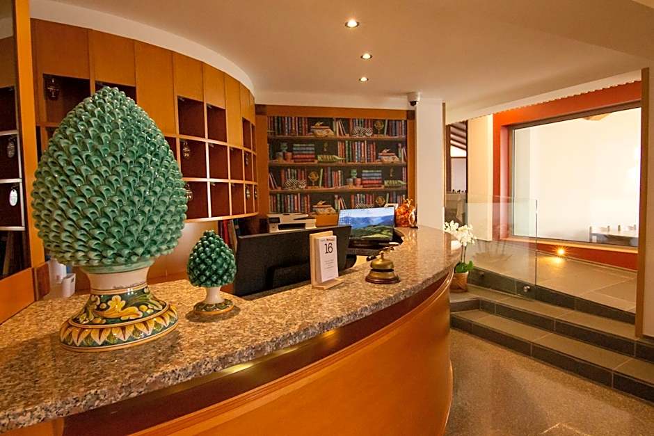 Hotel Miralago
