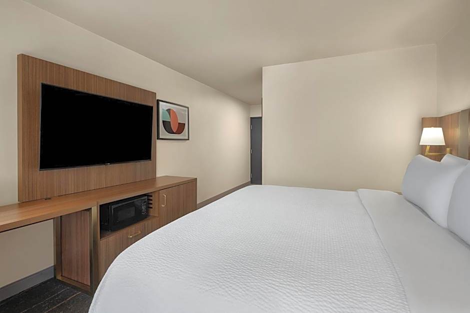 Holiday Inn Ontario By IHG